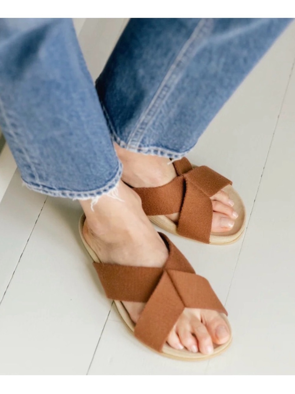 Jenni Kayne Brown Cross-Strap Slide Sandals